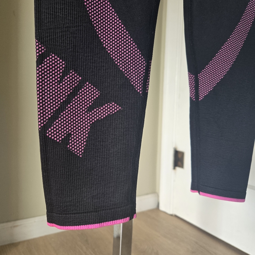 Pink Active Leggings Sz Med Black/Pink - Picture 4 of 6